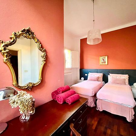 House Of Chariot - In The Heart Of Bologna Apartamento Exterior foto