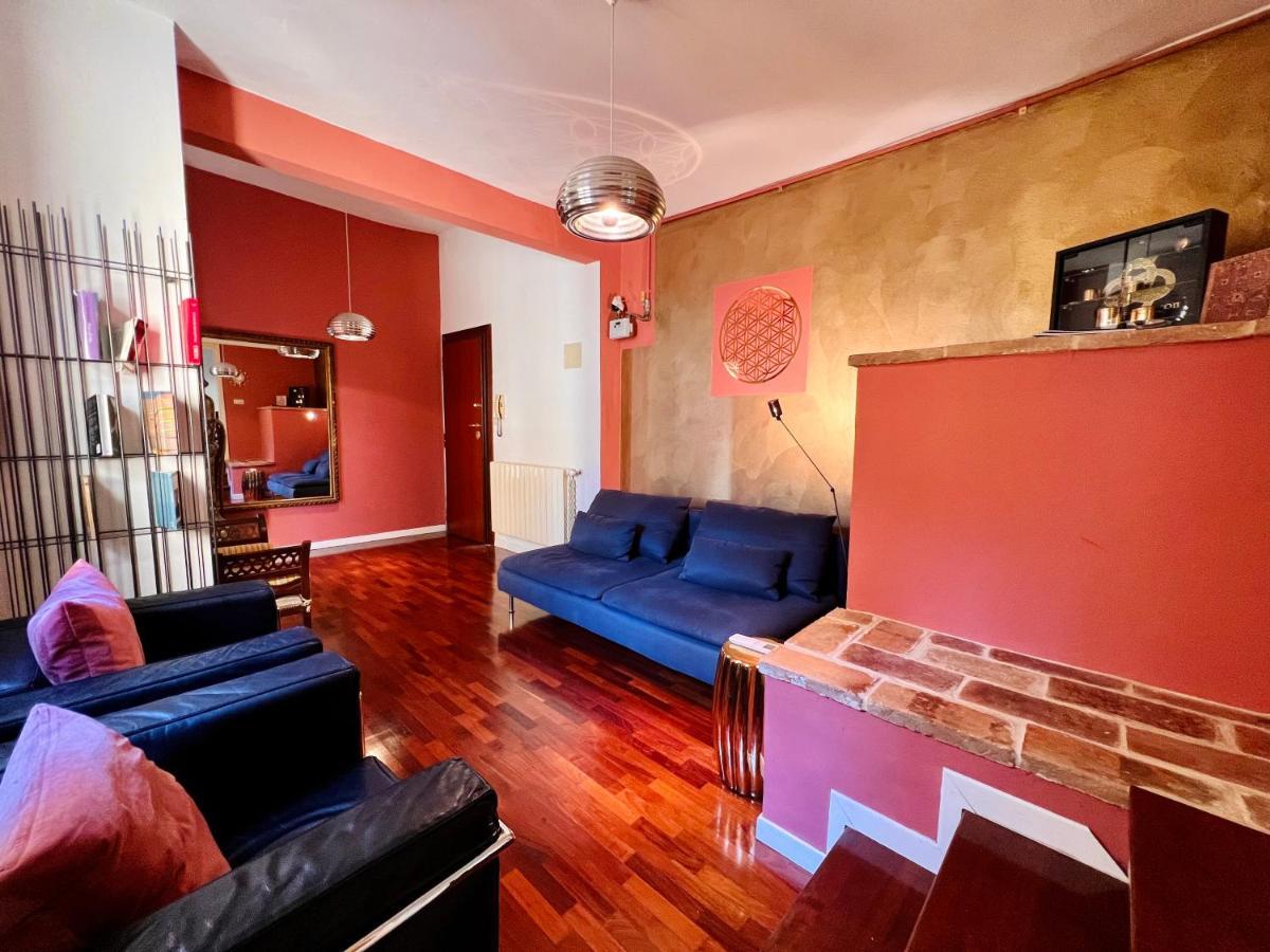 House Of Chariot - In The Heart Of Bologna Apartamento Exterior foto