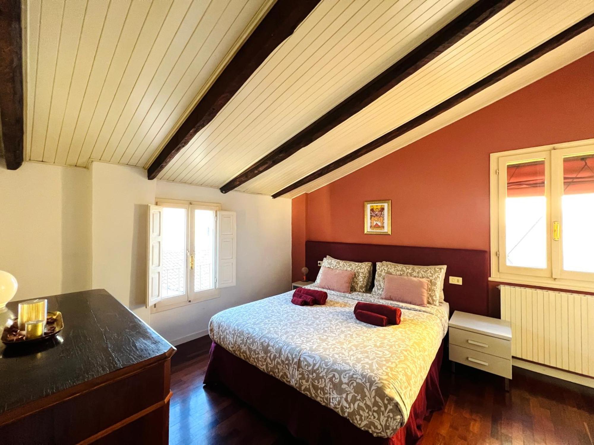 House Of Chariot - In The Heart Of Bologna Apartamento Exterior foto